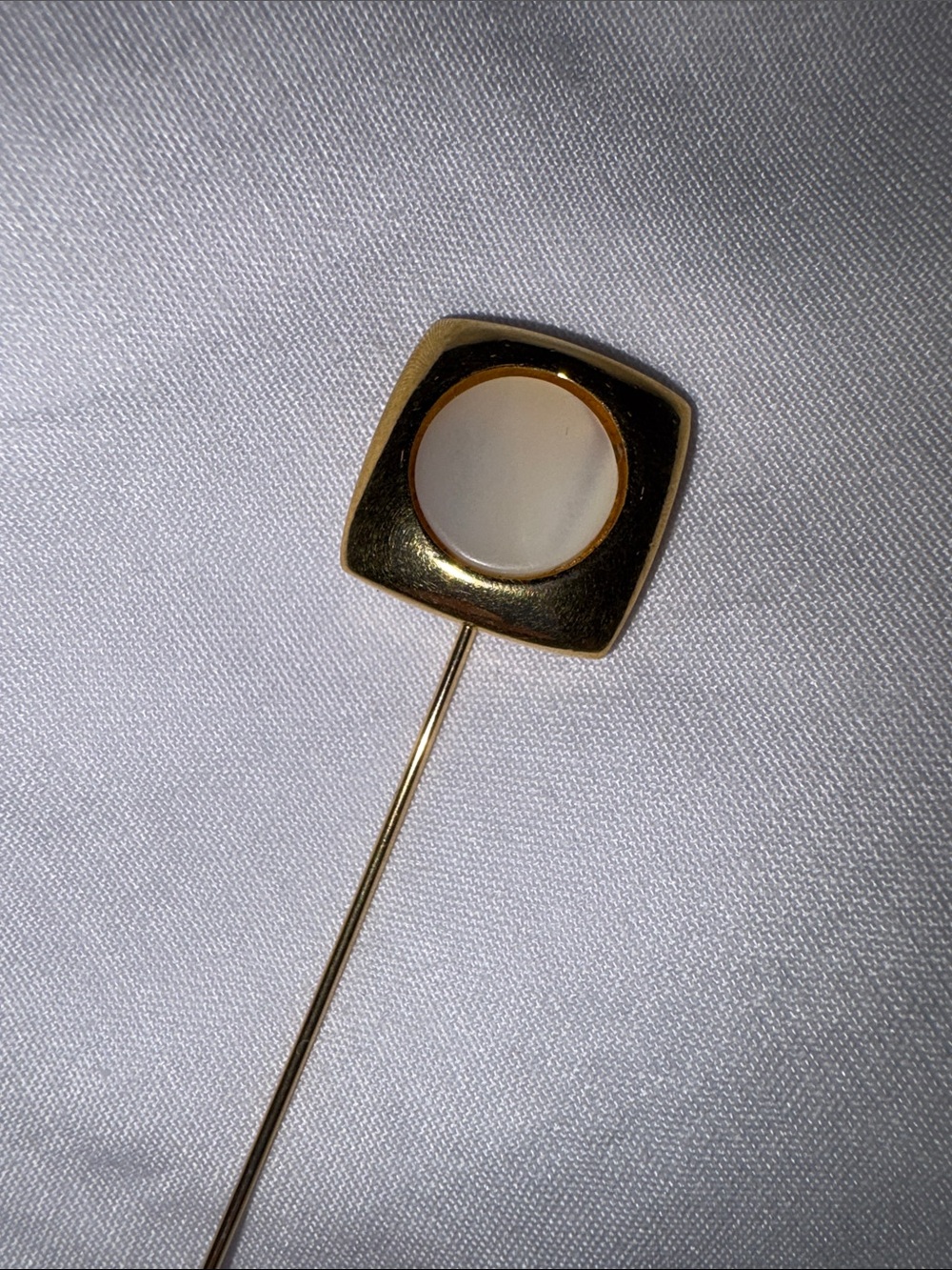 Vintage Givenchy 1977 Mother of Pearl Stick Pin Gold Tone Signed Paris NY - Picture 5 of 6
